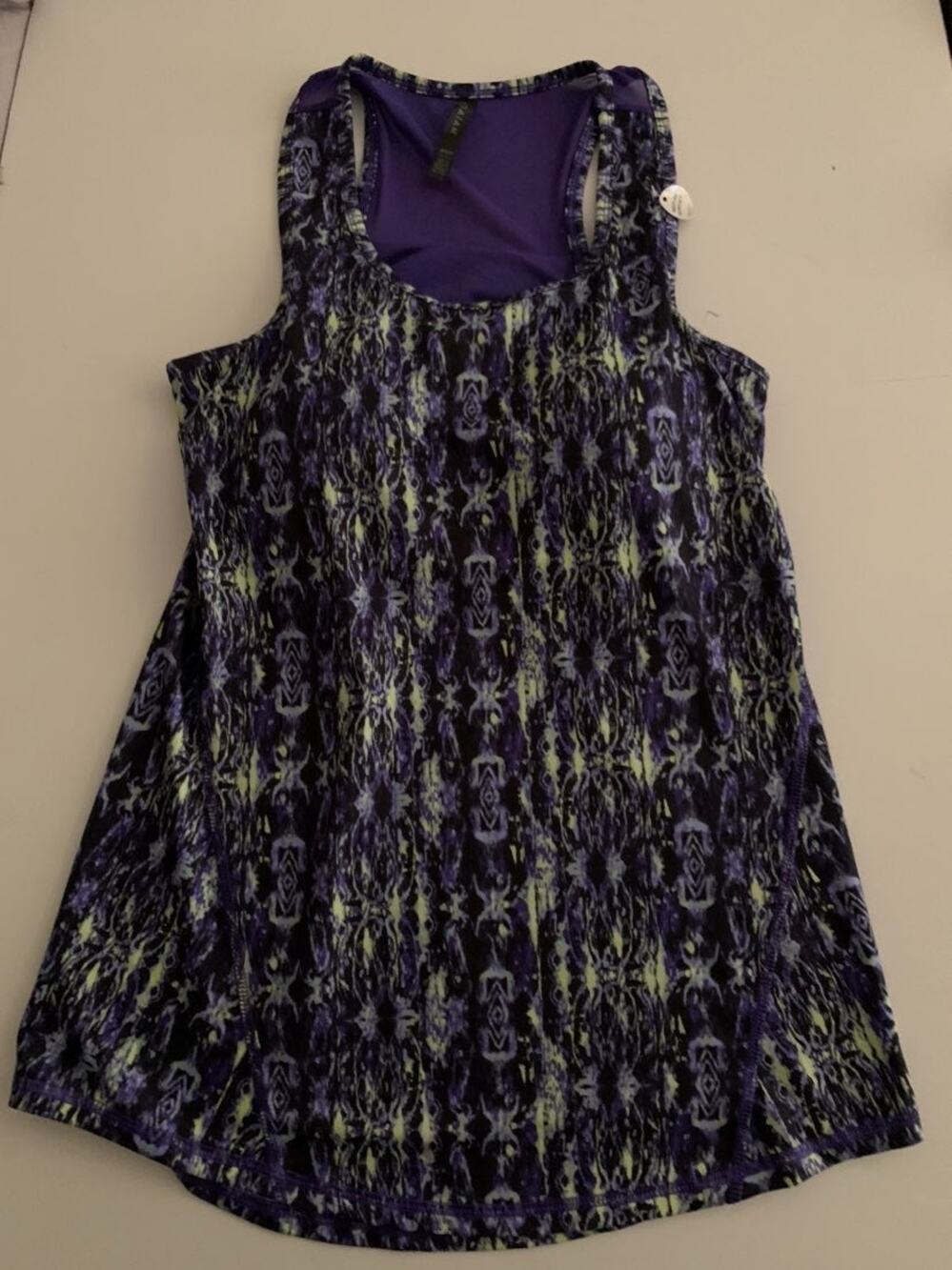 GAIAM Yoga Jacaranda Racerback Tank Built in bra Size Small
